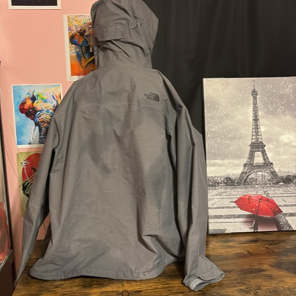 The North Face Men's Gray Hooded Jacket - Picture 7 of 11